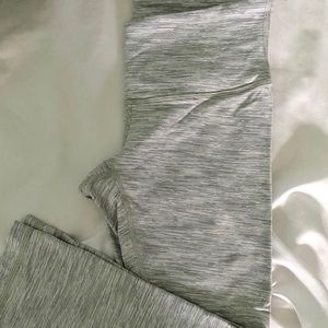 Lululemon Wunder Under crop leggings